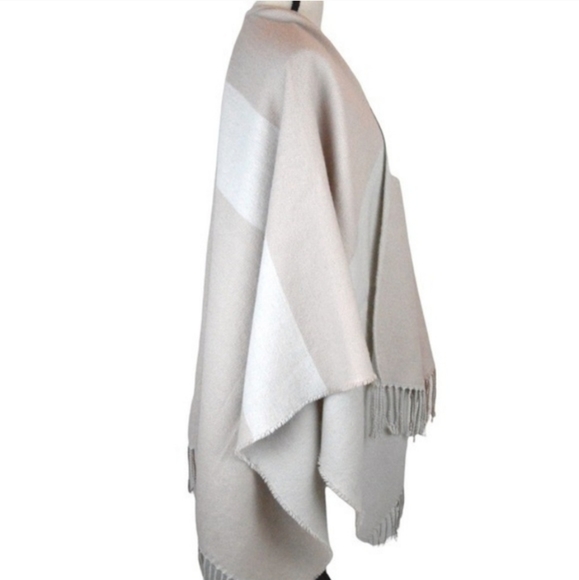 SOIA & KYO Soft Acrylic Fringe Hem Shawl, Blush & Cream - One Size - Picture 2 of 4